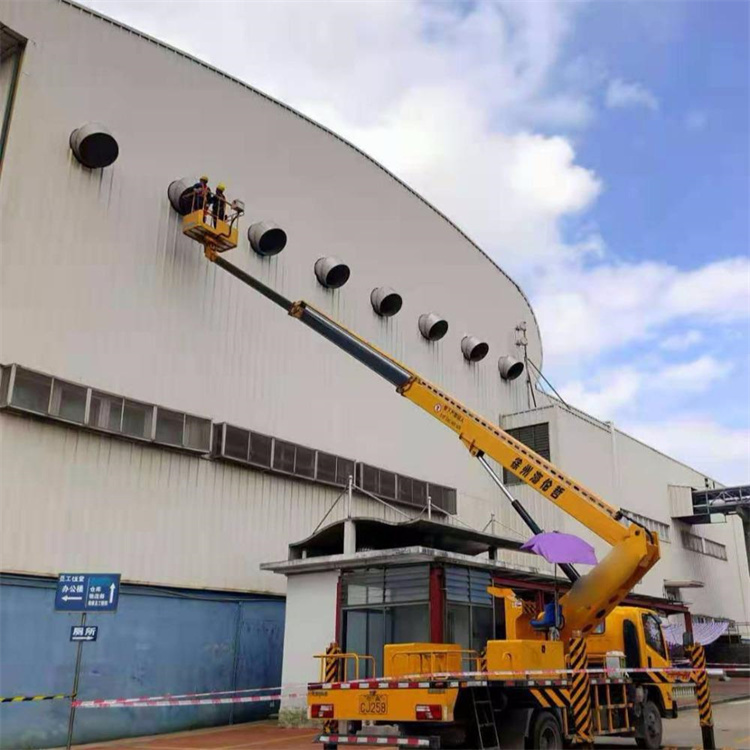 宜丰县高空作业车出租服务：专业广告牌安装解决方案